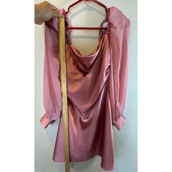WEWOREWHAT Satin Silky Cowl Square Neck Cuffed Sleeves Mauve Mini Dress Size 2 - Picture 9 of 12